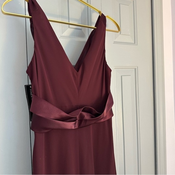 Jones Wear Dress Burgundy Cocktail dress with satin bow. Midi Dress Size 6 NWT - Picture 9 of 14